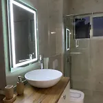Nemanja Center 아파트